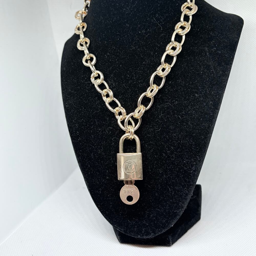 Authentic Louis Vuitton Lock & Key #219 w/ a Gold Figaro Necklace - Copper Key - Picture 3 of 7